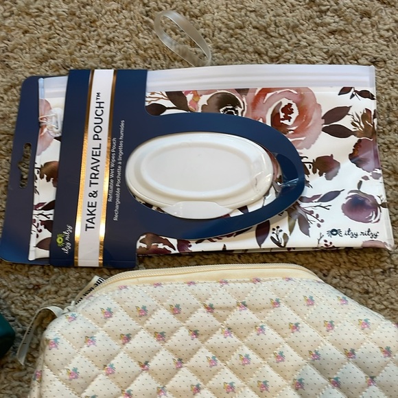 Quilted Cosmetic Bag with haircare and Makeup Set bundle all new products! - Picture 6 of 8